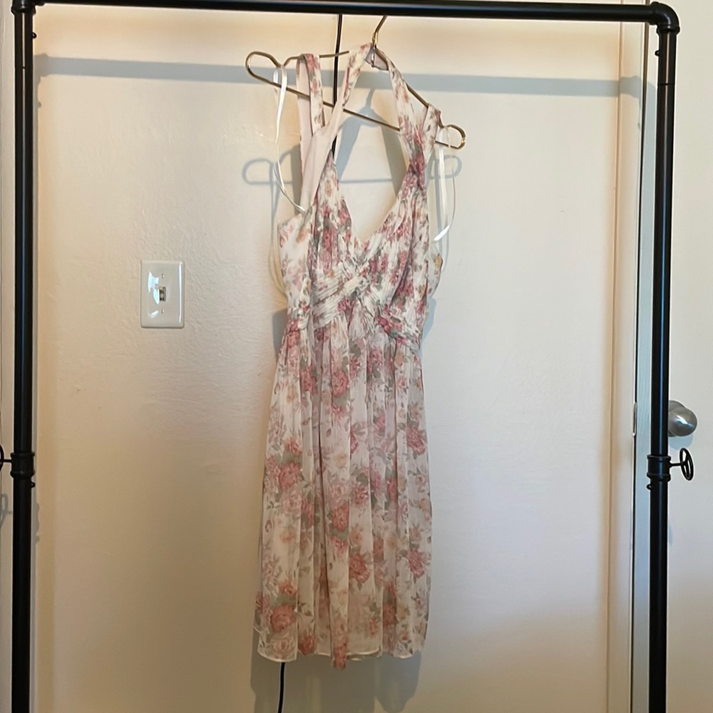 Rosy, v neck mini dress